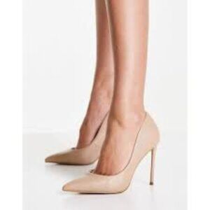 Steve Madden Vala Pumps in Nude